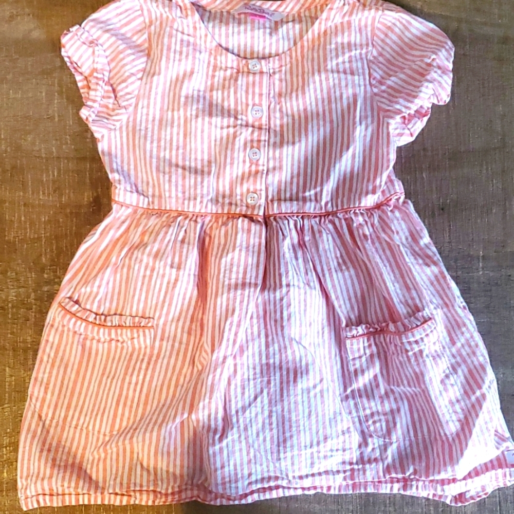 Girls dress